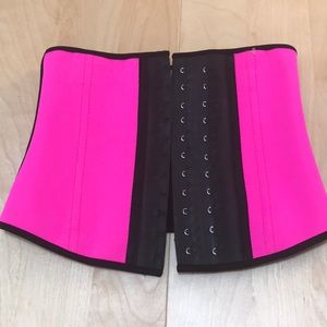 3 Hook Workout Waist Trainer By Ann Chery